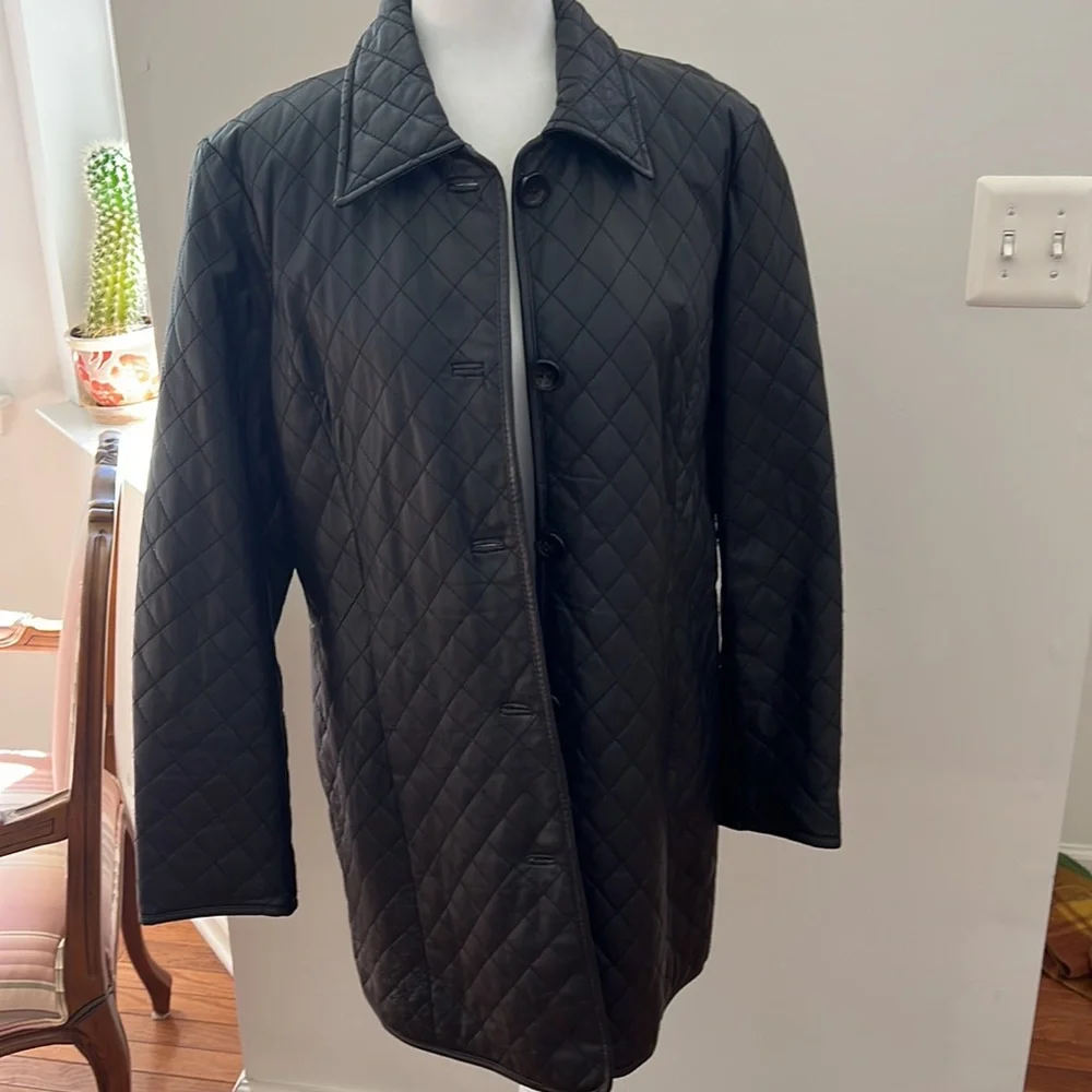 NEIMAN MARCUS quilted jacket - Picture 3 of 13